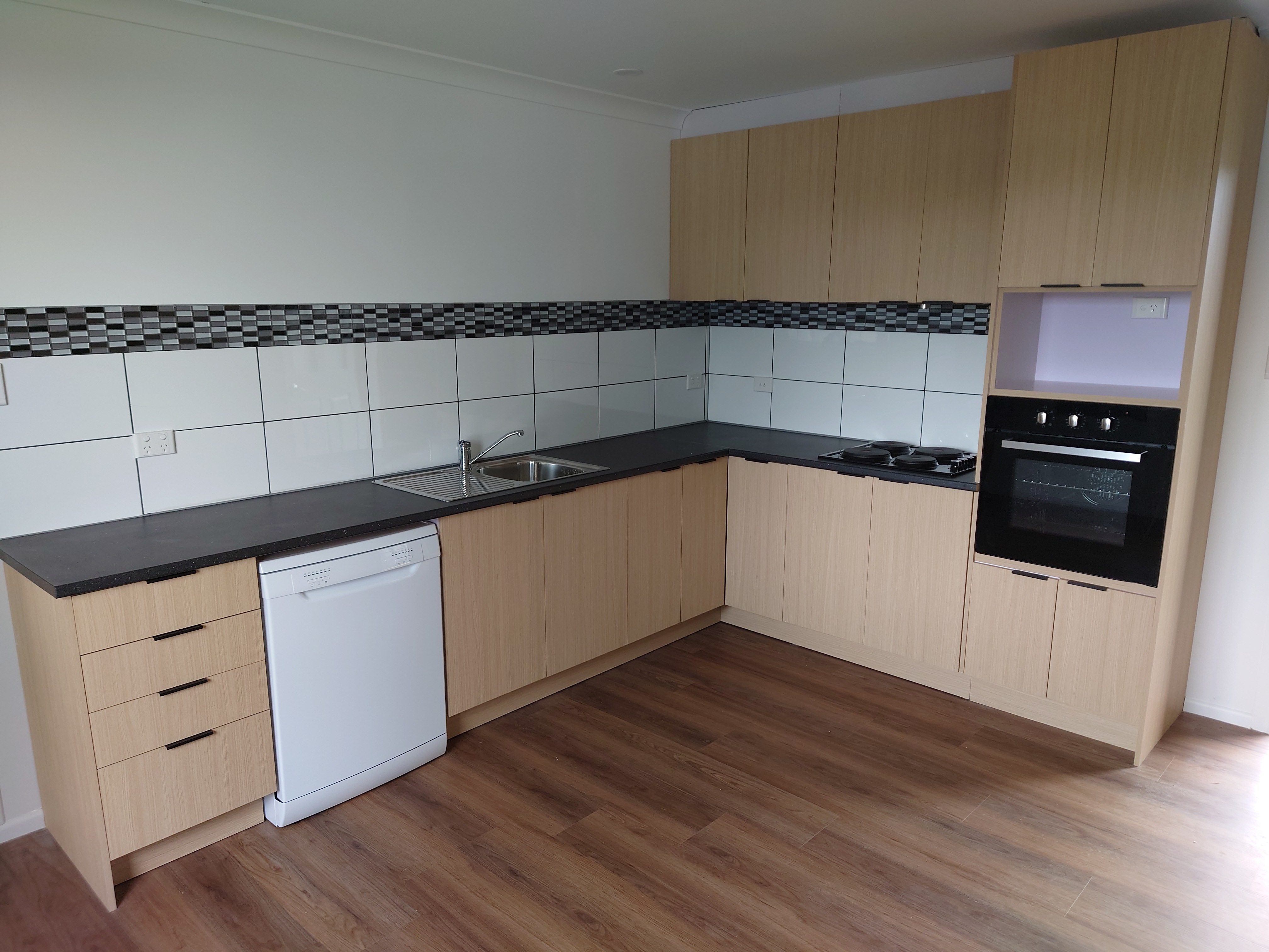 Finished Cairngorm kitchen cabinetry by Cabinet Ninja